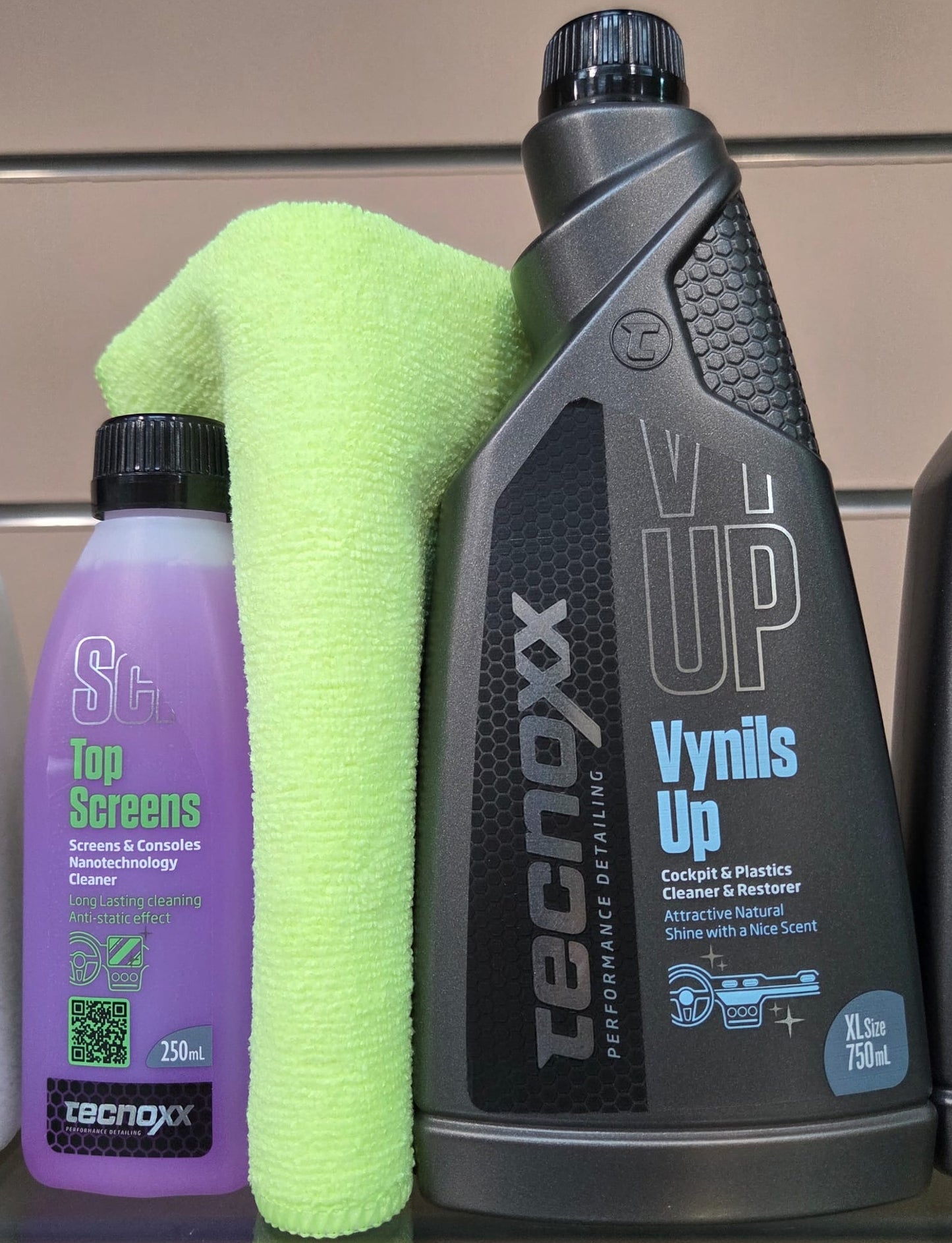 COMBO LIMPIEZA PLÁSTICOS Y PANTALLAS