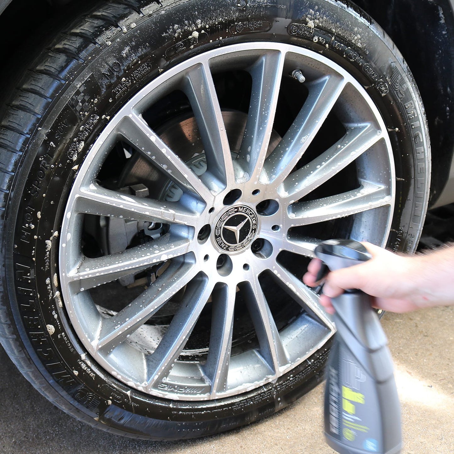 TECNOXX Rims Up Limpia lloantas acabado en brillo